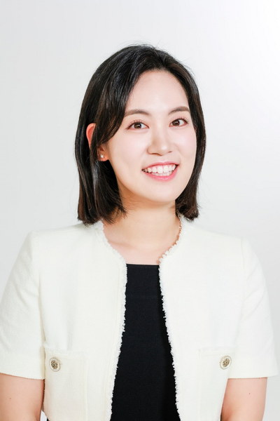 Dr. Jennifer Cho
